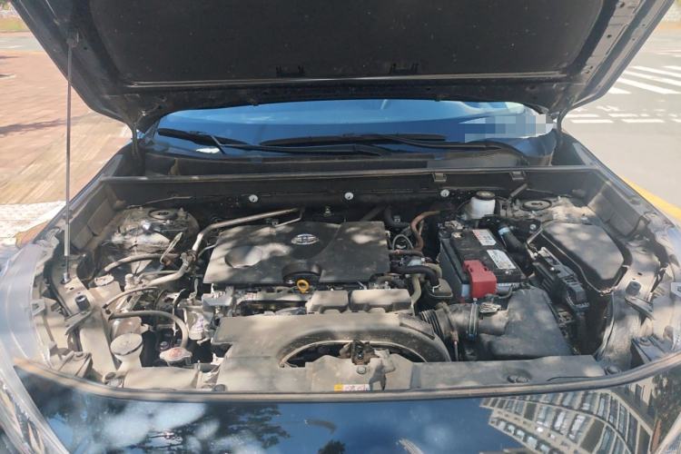 Used Toyota Wildlander 2021 2.0L CVT 4x4 Luxury Edition Engine Bay