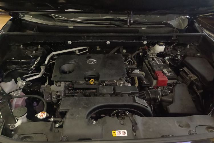 Used Toyota Wildlander 2021 2.0L CVT Two-Wheel Drive Luxury Edition Engine Bay