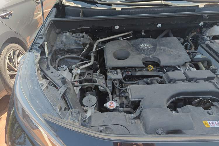 Used Toyota Wildlander 2021 2.0L CVT 4x4 Luxury Edition Engine Bay Right