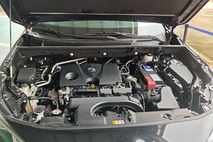 Used Toyota Wildlander 2021 2.0L CVT Two-Wheel Drive Luxury Edition Engine Bay