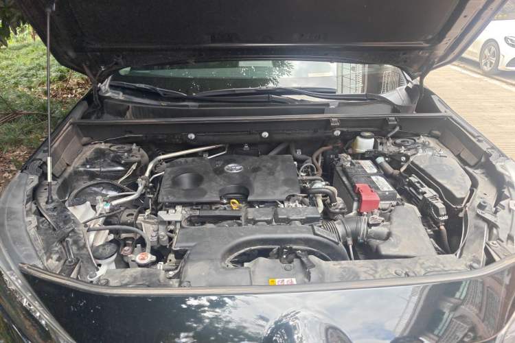 Used Toyota Wildlander 2021 2.0L CVT Two-Wheel Drive Luxury Edition Engine Bay