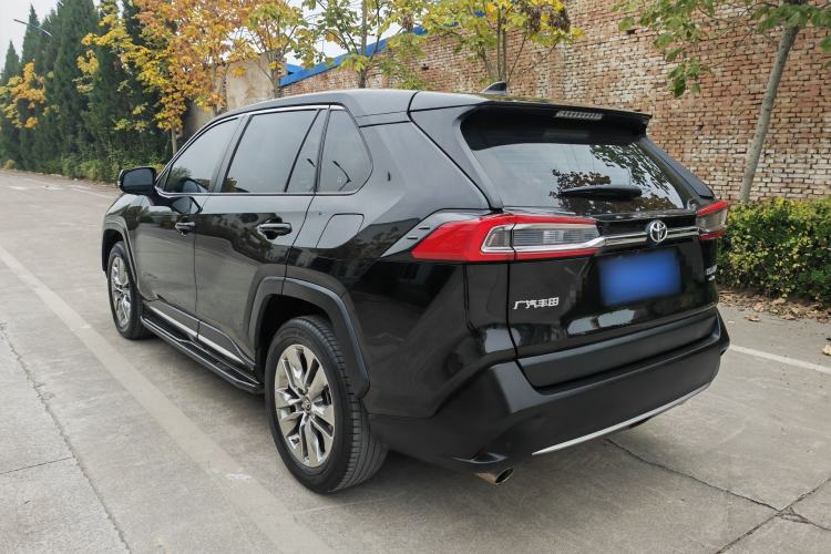 Used Toyota Wildlander 2021 2.0L CVT 4x4 Luxury Edition Exterior 3