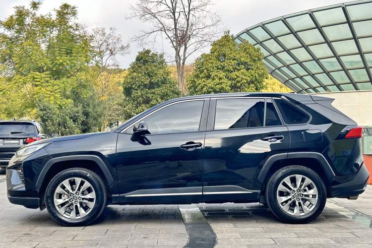 Used Toyota Wildlander 2021 Dual-Motor 2.5L E-CVT Four-Wheel Drive Luxury Edition Exterior 3