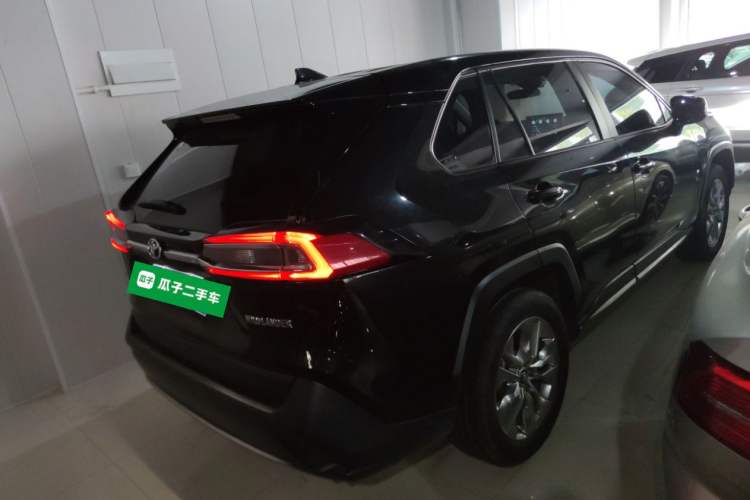 Used Toyota Wildlander 2021 2.0L CVT Two-Wheel Drive Luxury Edition Exterior 5