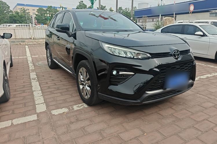 Used Toyota Wildlander 2021 2.0L CVT 4x4 Luxury Edition Front Right 45 Deg