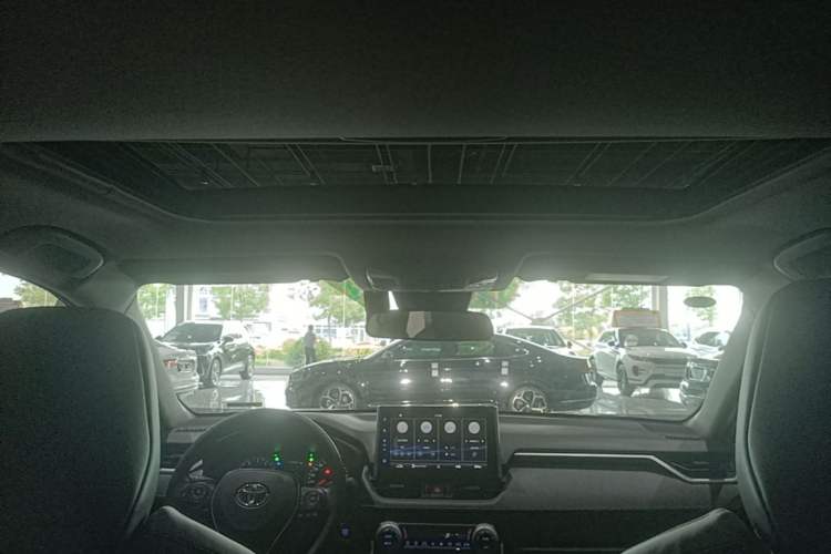 Used Toyota Wildlander 2021 2.0L CVT 4x4 Luxury Edition Headliner
