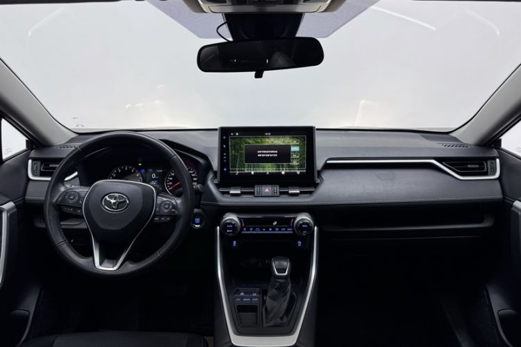 Used Toyota Wildlander 2021 2.0L CVT Two-Wheel Drive Luxury Edition Interior 1