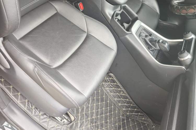 Used Toyota Wildlander 2021 2.0L CVT Two-Wheel Drive Luxury Edition Interior 1