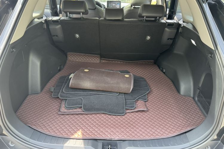 Used Toyota Wildlander 2021 2.0L CVT Two-Wheel Drive Luxury Edition Interior 9