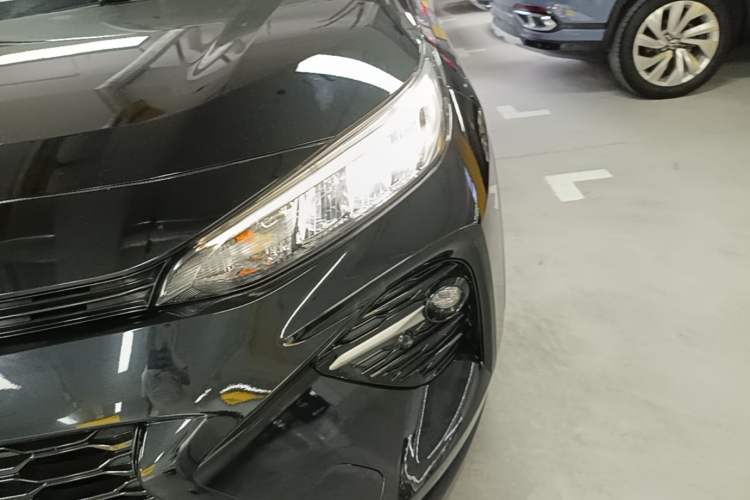 Used Toyota Wildlander 2021 2.0L CVT 4x4 Luxury Edition Left Front Headlight