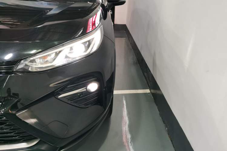 Used Toyota Wildlander 2021 Dual-Engine 2.5L E-CVT Two-Wheel Drive Luxury Edition Left Front Headlight