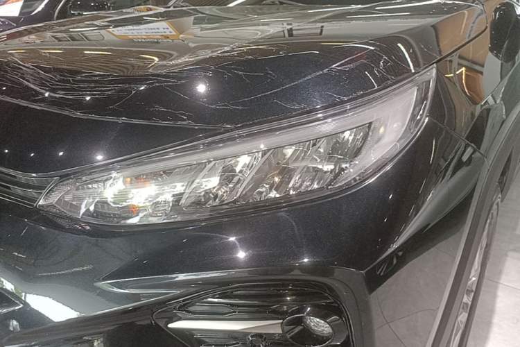 Used Toyota Wildlander 2021 2.0L CVT 4x4 Luxury Edition Left Front Headlight