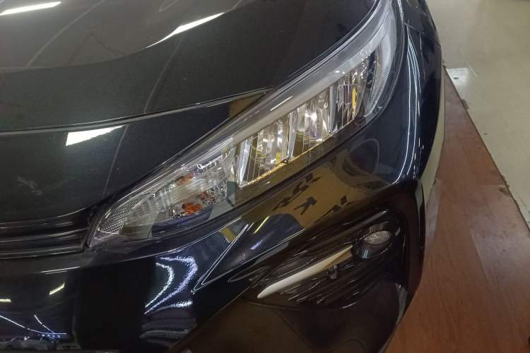 Used Toyota Wildlander 2021 2.0L CVT Two-Wheel Drive Luxury Edition Left Front Headlight