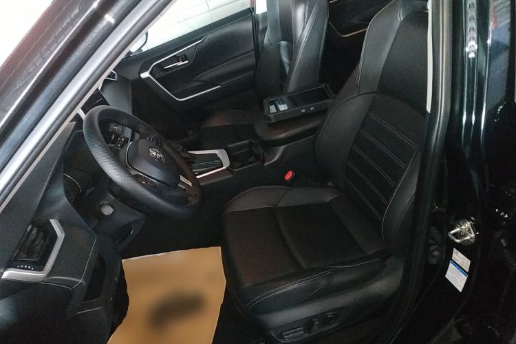Used Toyota Wildlander 2021 2.0L CVT 4x4 Luxury Edition Left Front Seat