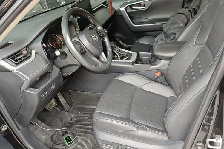 Used Toyota Wildlander 2021 2.0L CVT Two-Wheel Drive Luxury Edition Left Front Seat