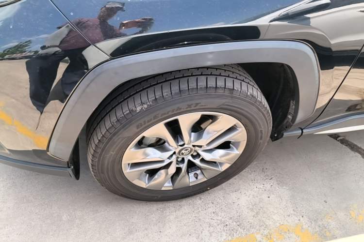 Used Toyota Wildlander 2021 2.0L CVT Two-Wheel Drive Luxury Edition Left Front Wheel Hub