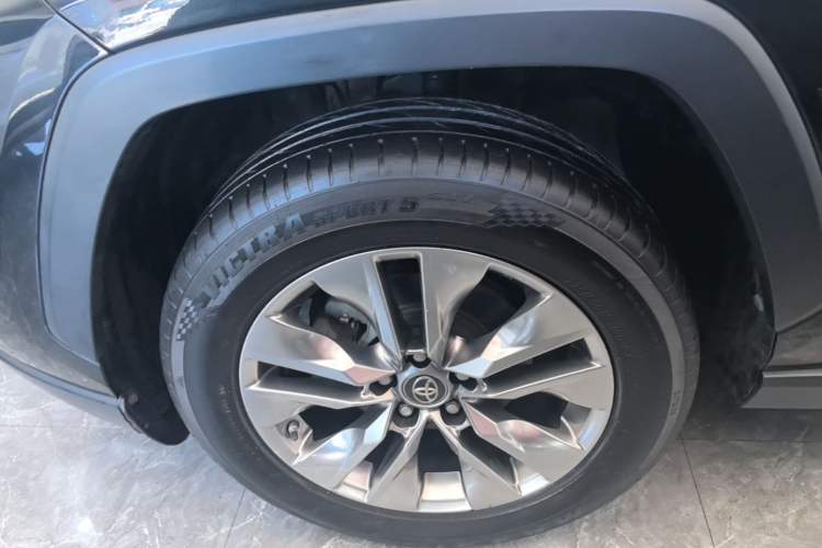 Used Toyota Wildlander 2021 2.0L CVT Two-Wheel Drive Luxury Edition Left Front Wheel Hub