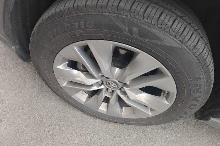 Used Toyota Wildlander 2021 Dual-Engine 2.5L E-CVT Two-Wheel Drive Luxury Edition Left Front Wheel Hub