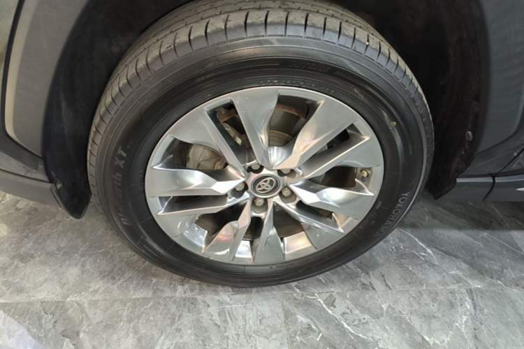 Used Toyota Wildlander 2021 2.0L CVT Two-Wheel Drive Luxury Edition Left Front Wheel Hub