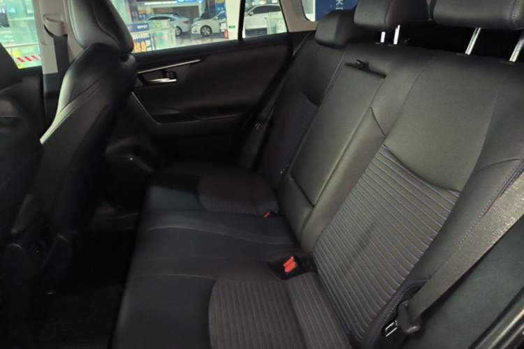 Used Toyota Wildlander 2021 2.0L CVT 4x4 Luxury Edition Left Rear Seat