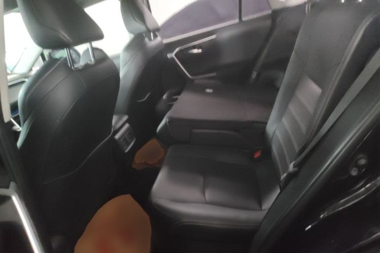 Used Toyota Wildlander 2021 Dual-Engine 2.5L E-CVT Two-Wheel Drive Luxury Edition Left Rear Seat