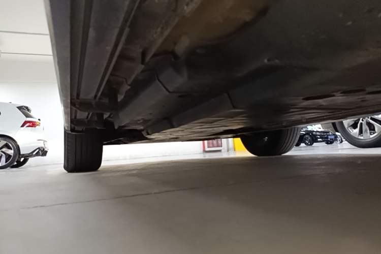 Used Toyota Wildlander 2021 2.0L CVT 4x4 Luxury Edition Left Side Sill