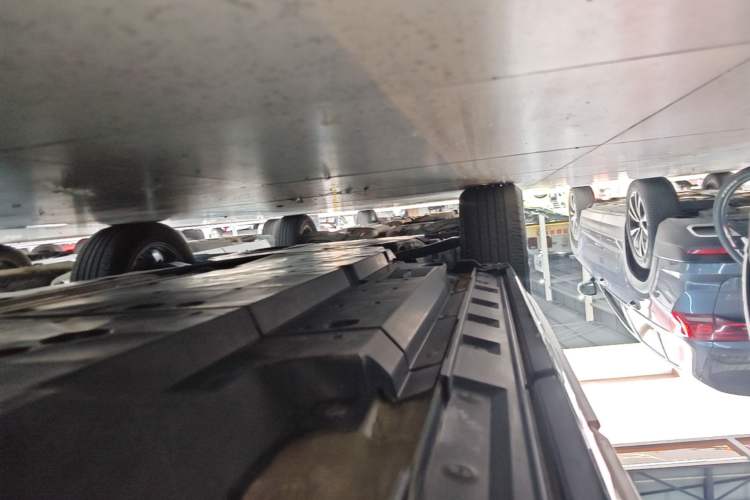 Used Toyota Wildlander 2021 2.0L CVT Two-Wheel Drive Luxury Edition Left Side Sill