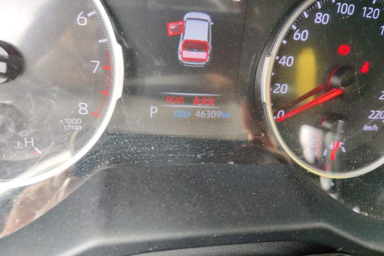 Used Toyota Wildlander 2021 2.0L CVT Two-Wheel Drive Luxury Edition Odometer Close Up