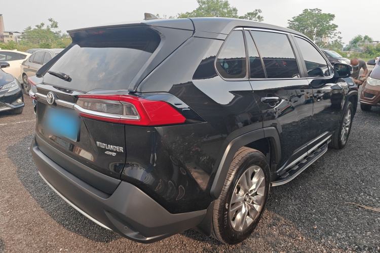 Used Toyota Wildlander 2021 2.0L CVT 4x4 Luxury Edition Rear Right 45 Deg