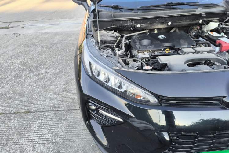 Used Toyota Wildlander 2021 2.0L CVT Two-Wheel Drive Luxury Edition Right Front Headlight