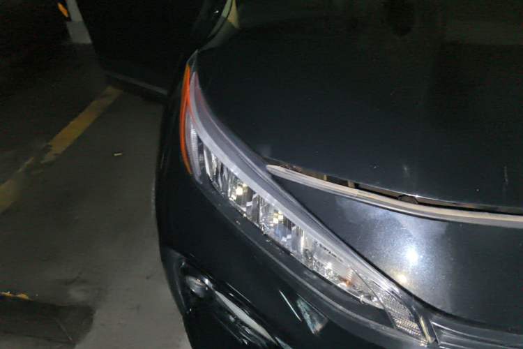 Used Toyota Wildlander 2021 2.0L CVT Two-Wheel Drive Luxury Edition Right Front Headlight