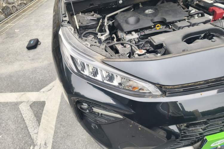 Used Toyota Wildlander 2021 2.0L CVT Two-Wheel Drive Luxury Edition Right Front Headlight