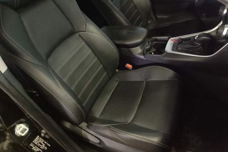 Used Toyota Wildlander 2021 2.0L CVT Two-Wheel Drive Luxury Edition Right Front Seat