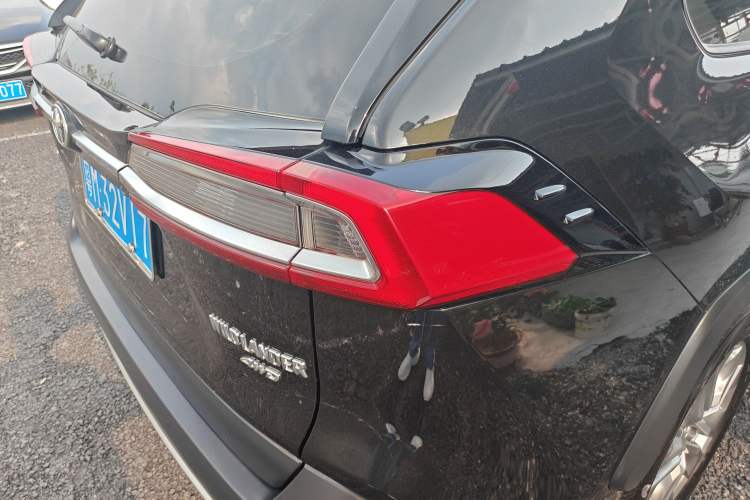 Used Toyota Wildlander 2021 2.0L CVT 4x4 Luxury Edition Right Rear Taillight
