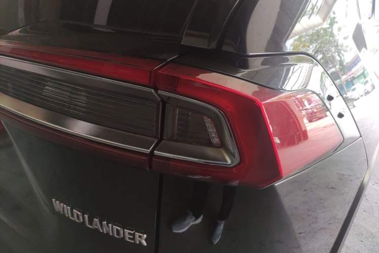 Used Toyota Wildlander 2021 2.0L CVT Two-Wheel Drive Luxury Edition Right Rear Taillight