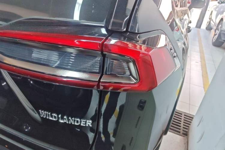 Used Toyota Wildlander 2021 2.0L CVT Two-Wheel Drive Luxury Edition Right Rear Taillight