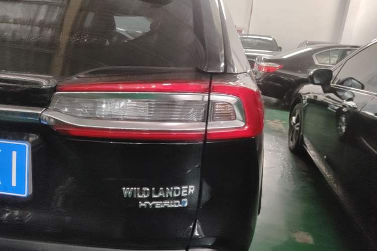 Used Toyota Wildlander 2021 Dual-Engine 2.5L E-CVT Two-Wheel Drive Luxury Edition Right Rear Taillight