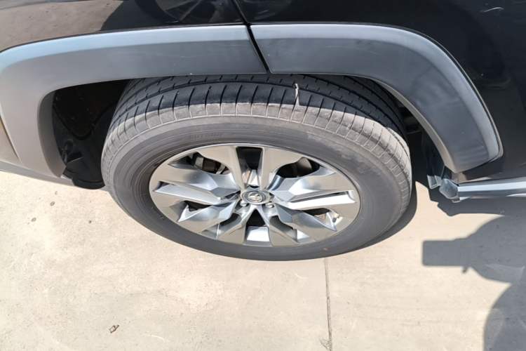 Used Toyota Wildlander 2021 2.0L CVT Two-Wheel Drive Luxury Edition Right Rear Wheel Hub