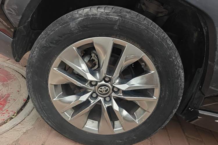 Used Toyota Wildlander 2021 2.0L CVT 4x4 Luxury Edition Right Rear Wheel Hub