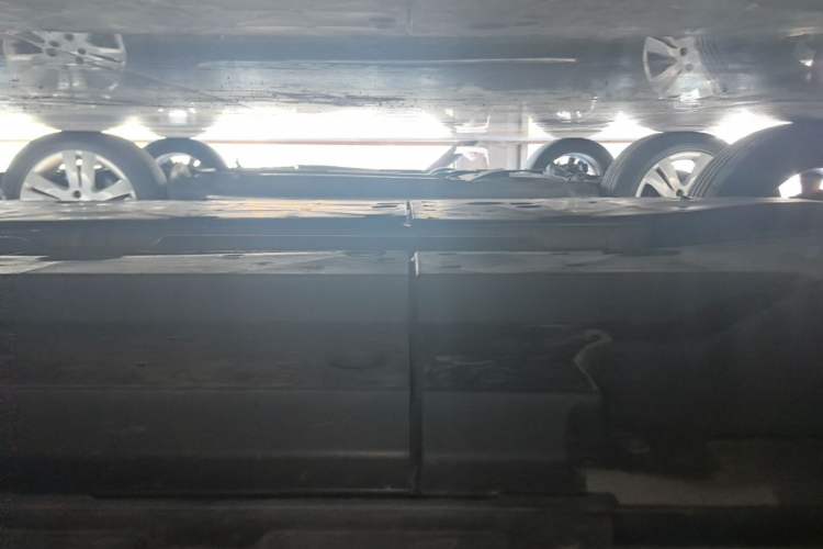 Used Toyota Wildlander 2021 2.0L CVT Two-Wheel Drive Luxury Edition Right Side Sill
