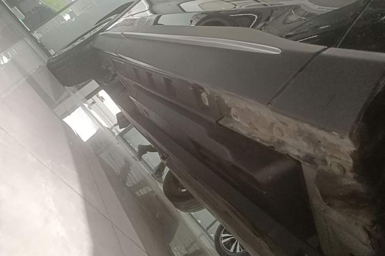 Used Toyota Wildlander 2021 2.0L CVT 4x4 Luxury Edition Right Side Sill