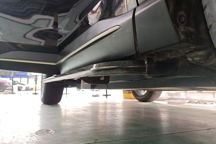 Used Toyota Wildlander 2021 2.0L CVT Two-Wheel Drive Luxury Edition Right Side Sill