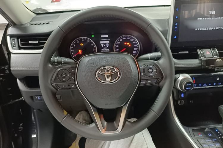 Used Toyota Wildlander 2021 2.0L CVT 4x4 Luxury Edition Steering Wheel