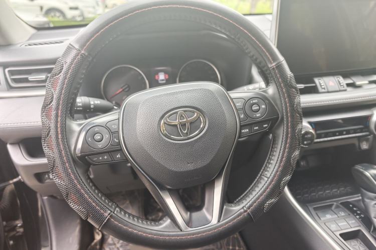 Used Toyota Wildlander 2021 2.0L CVT Two-Wheel Drive Luxury Edition Steering Wheel