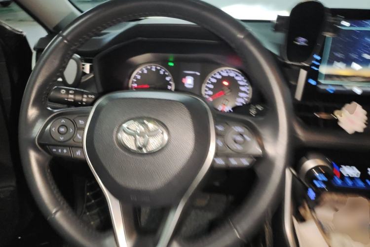 Used Toyota Wildlander 2021 2.0L CVT Two-Wheel Drive Luxury Edition Steering Wheel