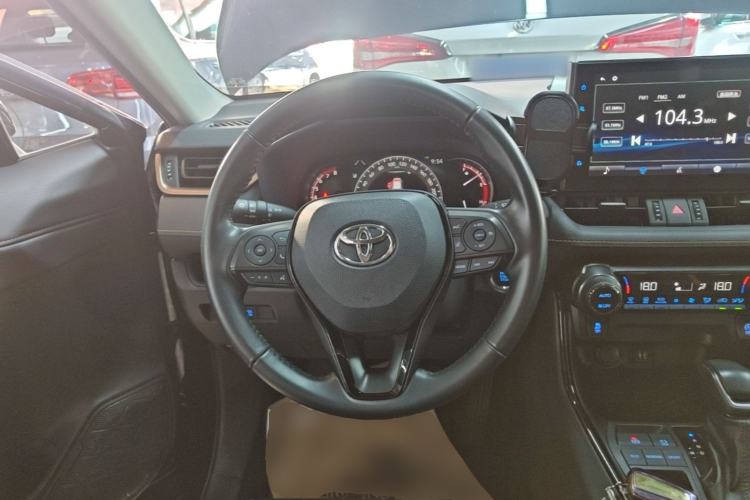 Used Toyota Wildlander 2021 2.0L CVT Two-Wheel Drive Luxury Edition Steering Wheel