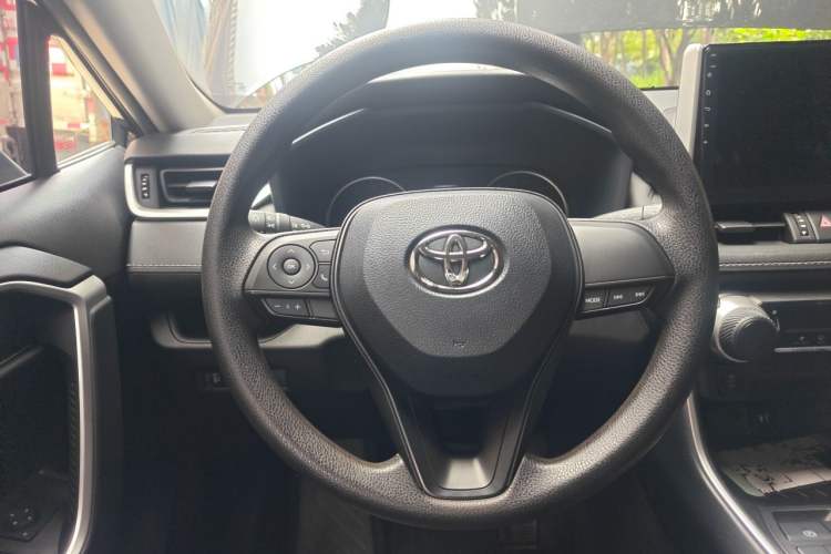 Used Toyota Wildlander 2021 2.0L CVT Two-Wheel Drive Luxury Edition Steering Wheel