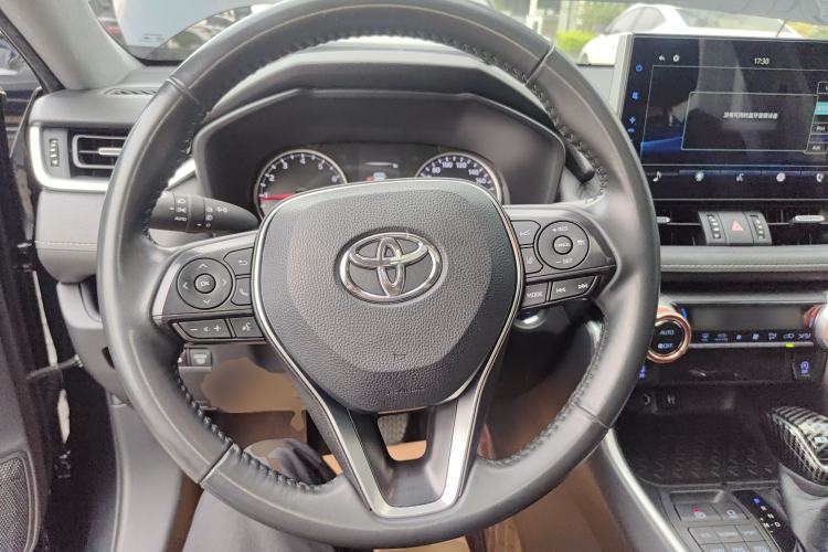 Used Toyota Wildlander 2021 2.0L CVT 4x4 Luxury Edition Steering Wheel