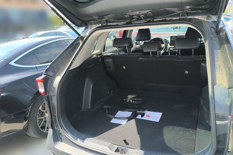 Used Toyota Wildlander 2021 Dual-Engine 2.5L E-CVT Two-Wheel Drive Luxury Edition Trunk