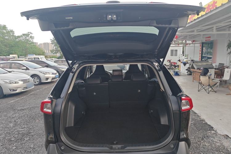 Used Toyota Wildlander 2021 2.0L CVT 4x4 Luxury Edition Trunk